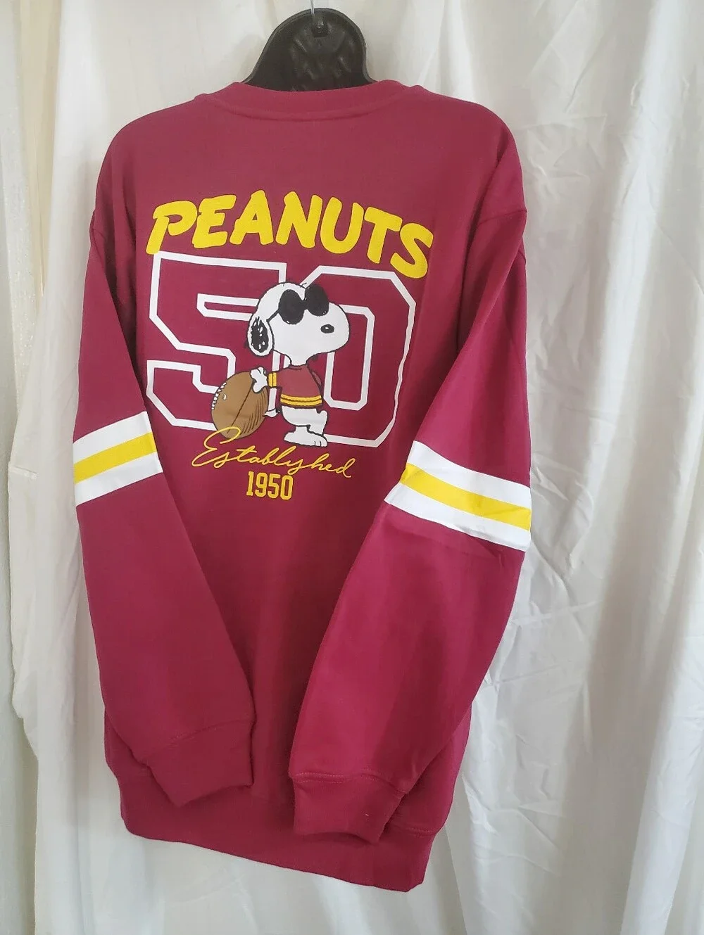 Peanuts Snoopy & Woodstock  established 1950 #50 dark red sweatshirt size L NEW